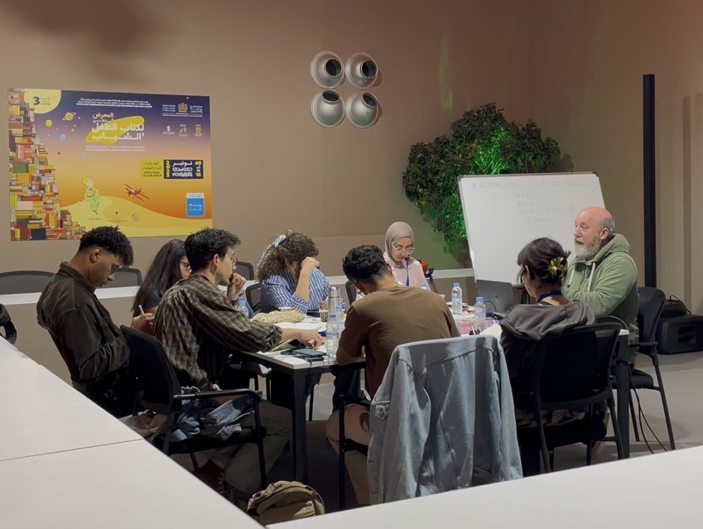 Nicolas Grivel et les 7 participants à l’atelier « BD Jeunesse », jeudi 13 novembre 2025, SILEJ, Casablanca.
